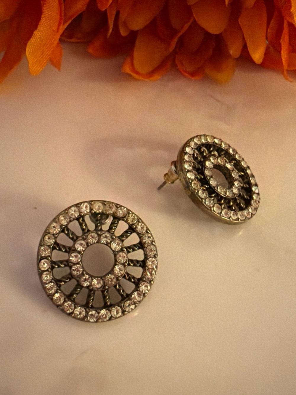 Crystal Circle Earrings - gold-Tone
